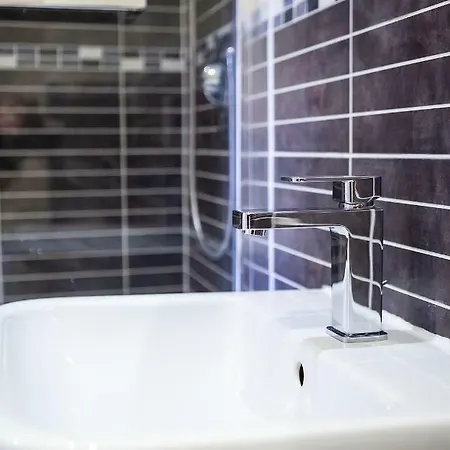 Semesterbostad 7 Gibson House - Chic Centre With Parking *