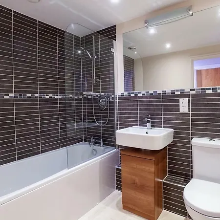 Holiday home 7 Gibson House - Chic Centre With Parking *