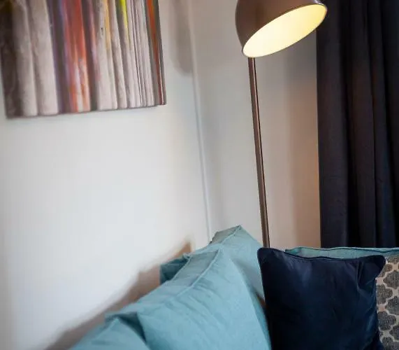 7 Gibson House - Chic Centre With Parking *